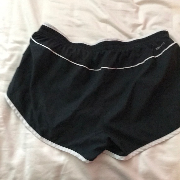 Nike shorts - Picture 2 of 2